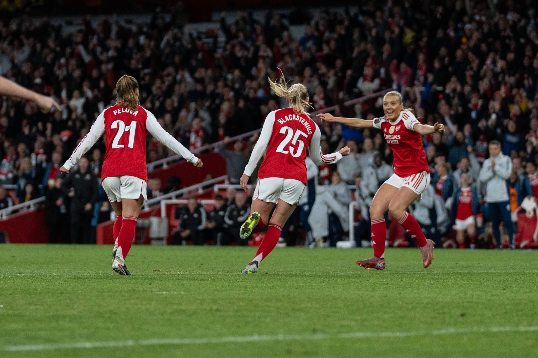 theriseofwomensfootball.com